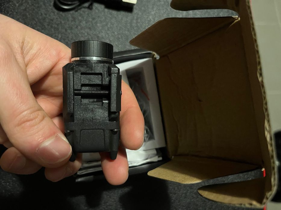 Lanterna para pistola Glock 17/19 ,colt etc