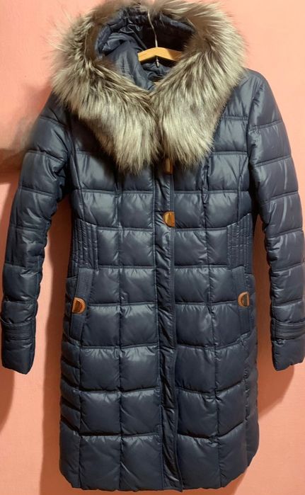 Зимова куртка -пуховик