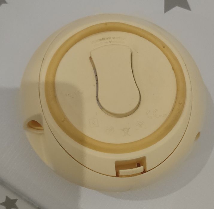 Bomba extração leite Medela Swing.