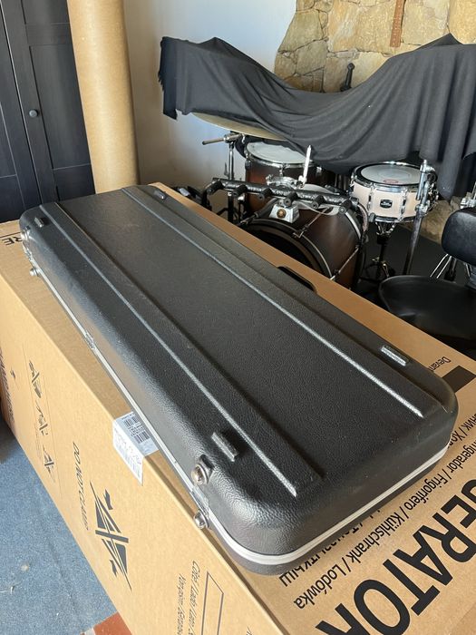 Estojo hard case para guitarra elétrica