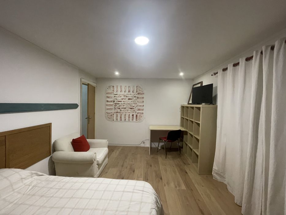 Quarto aluga-se ESPINHO
