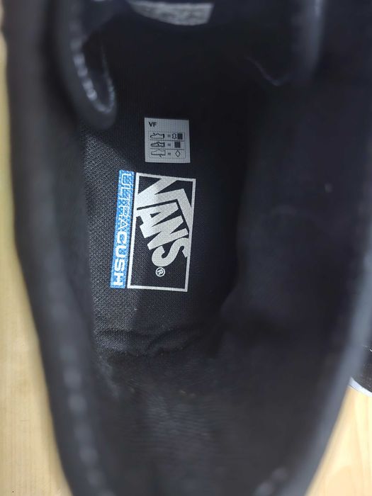 Vans Novas com etiqueta