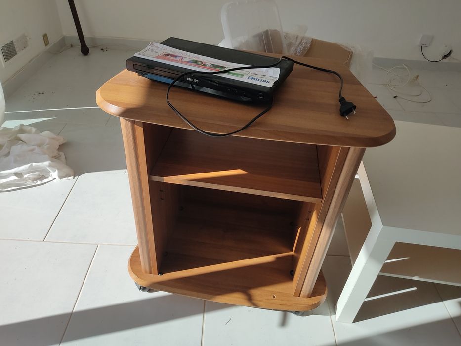 Vários artigos quase novos