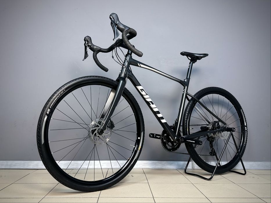 Гравел Giant Revolt M GRX