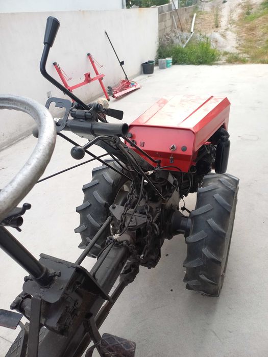Motocultivadora Valpadana com reboque
