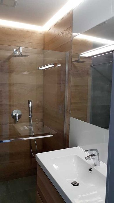 Nowoczesna kawalerka 30 m² w ścisłym centrum Kęt – Wysoki standard, balkon, parking i poddasze!