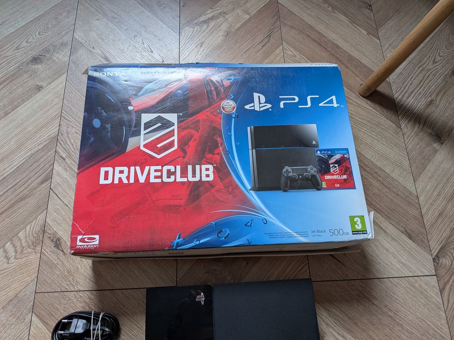 Konsola ps4 Playstation 4