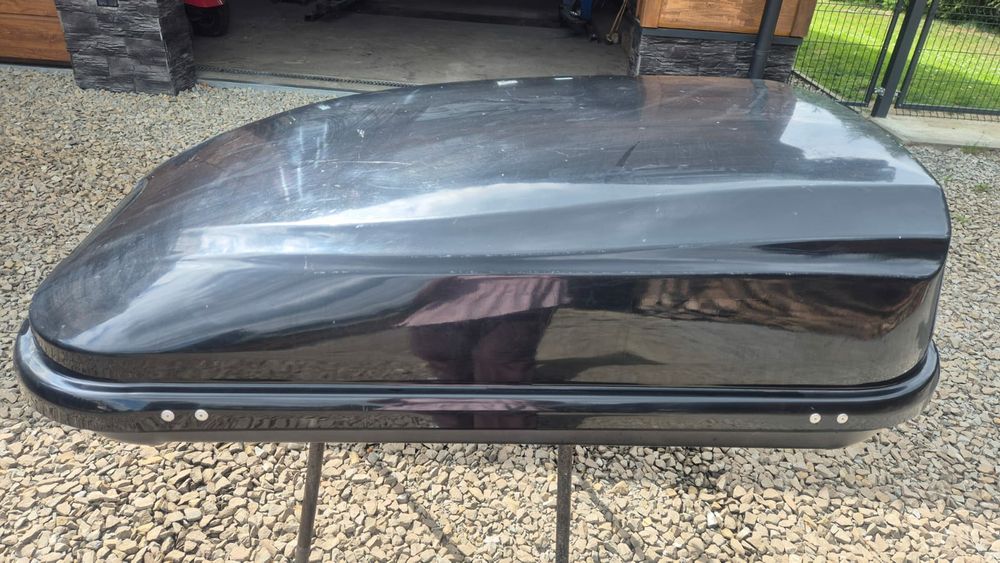 Box dachowy 145 cm.