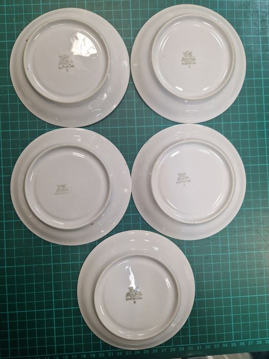 Spodeczki porcelana Karolina 5 sztuk