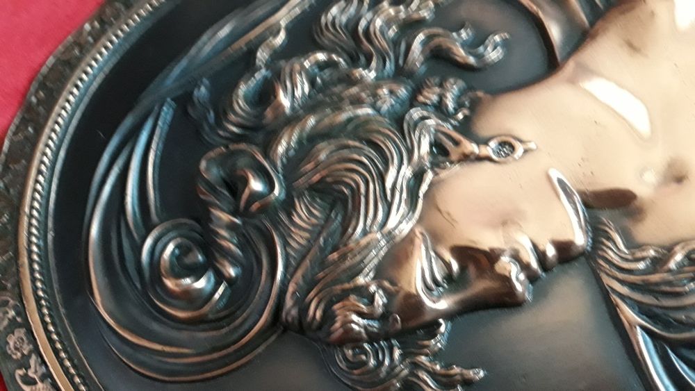 Картины 3 штуки:в рамках: 70х83; 78х60; 42х49