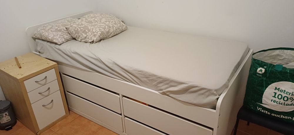 Cama Infantil com arrumação
