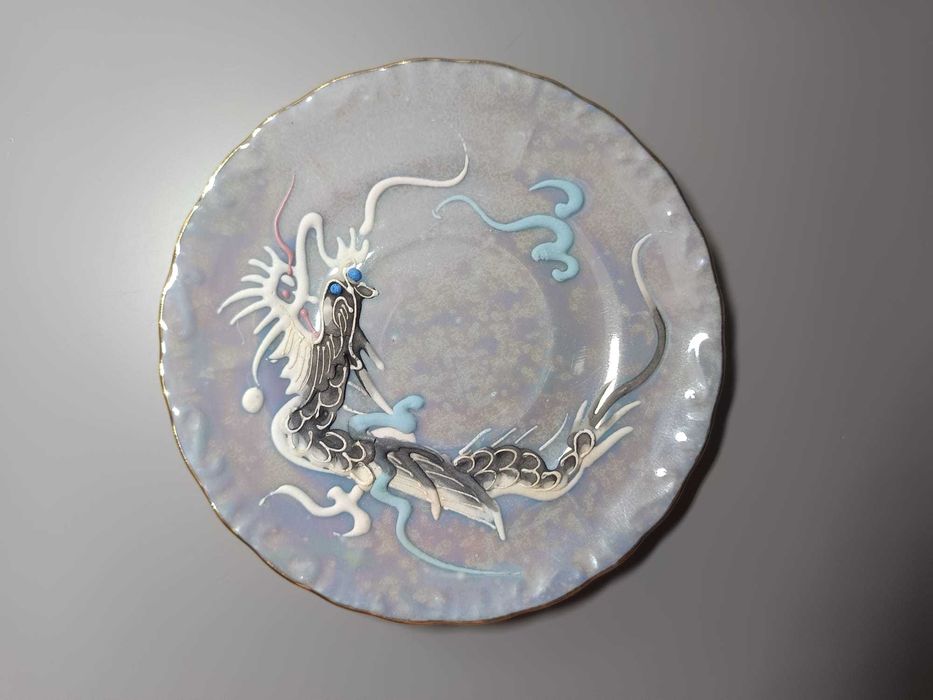 Chávenas Japonesas em Madre Pérola – Dragão em Relevo