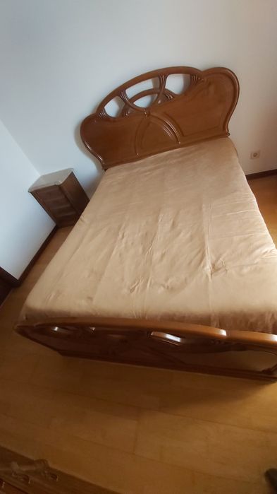 Mobília de quarto de casal antiga