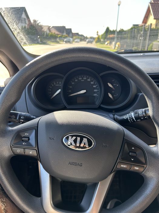 Sprzedam KIA RIO salon POLSKA