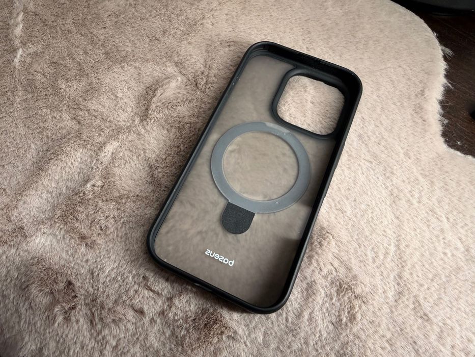 Etui apple iPhone 16 pro Baseus z podstawką