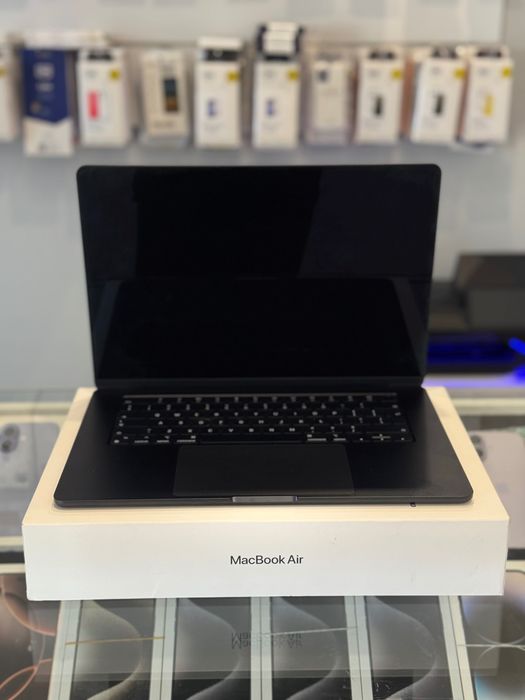 Laptop Apple MacBook Air M2 • Midnight • 8/256 GB • bateria 97% • 15-calowy • GWARANCJA • raty