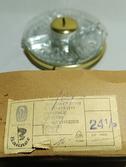 Комплект вінтажний ,столовий.В рідній упаковці