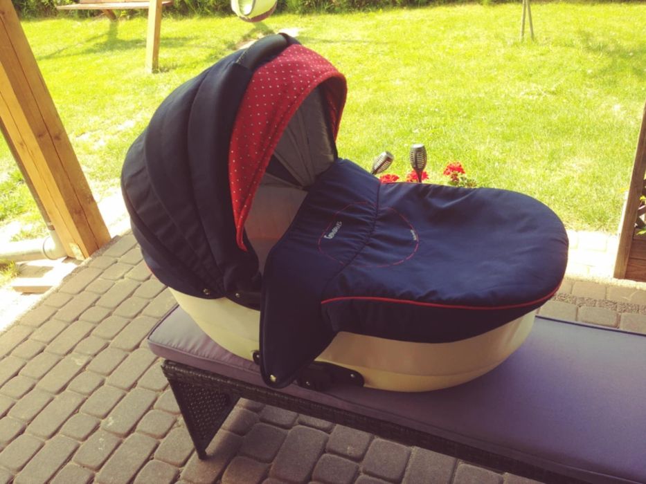 Wózek Camarello Carrera z bazą ISOFIX