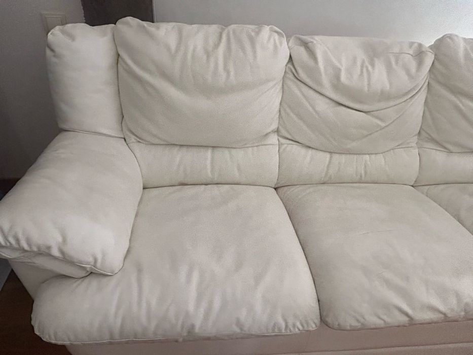 Диван шкіряний білий