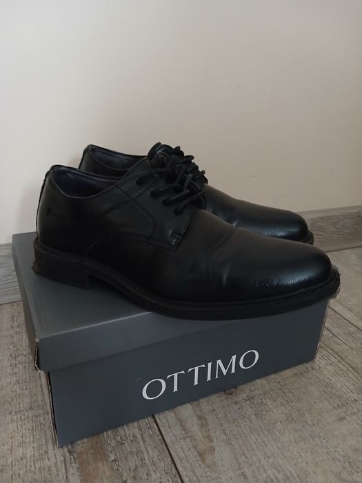 Buty garniturowe 36