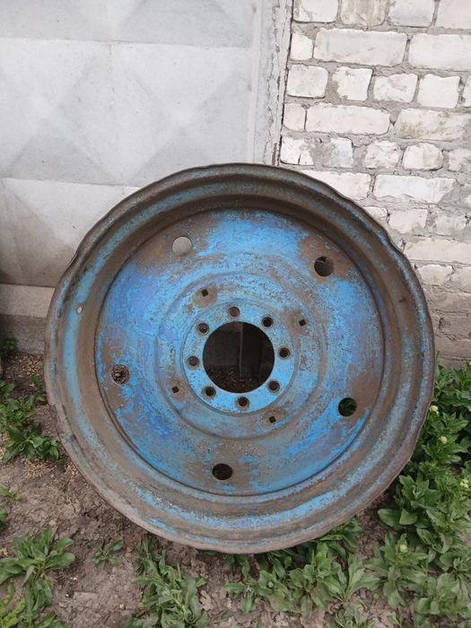 Продам запчасти на  юмз