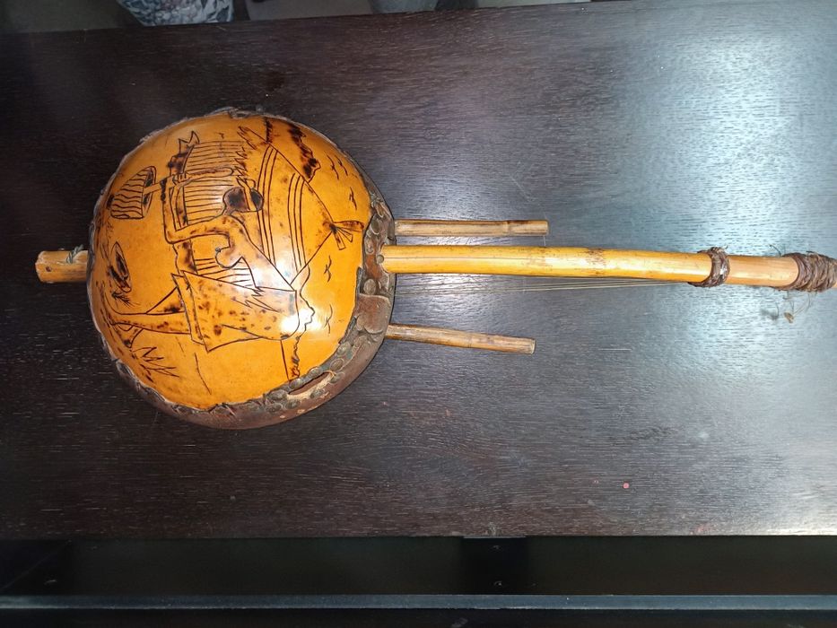 Kora instrumento musical africano origem africana ocidental com 70cm