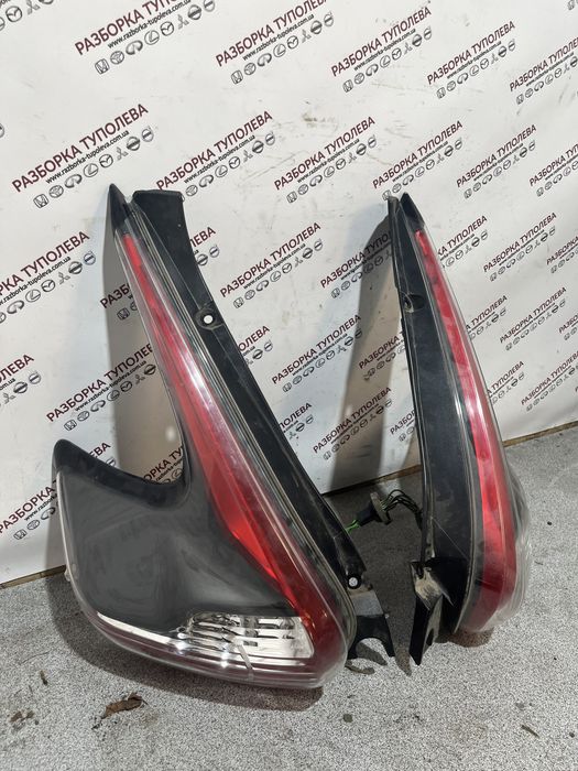 Фонарь задний правый Nissan Juke рестайлинг