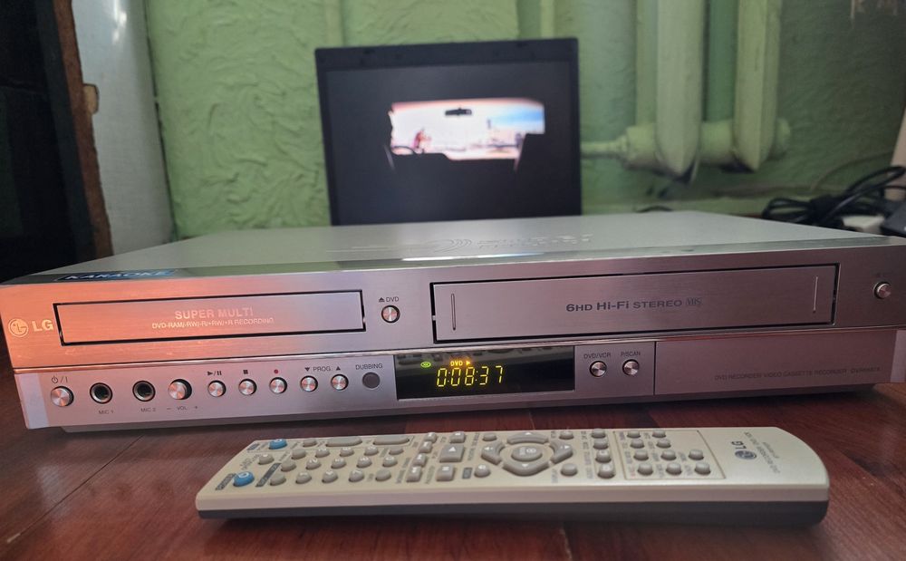 DVD/VHS RECORDER LG DVRK687X. Пишучий на диск 6 головий.  Перевірений