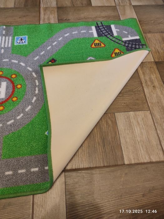 Nowy dywan do pokoju Ikea Storabo