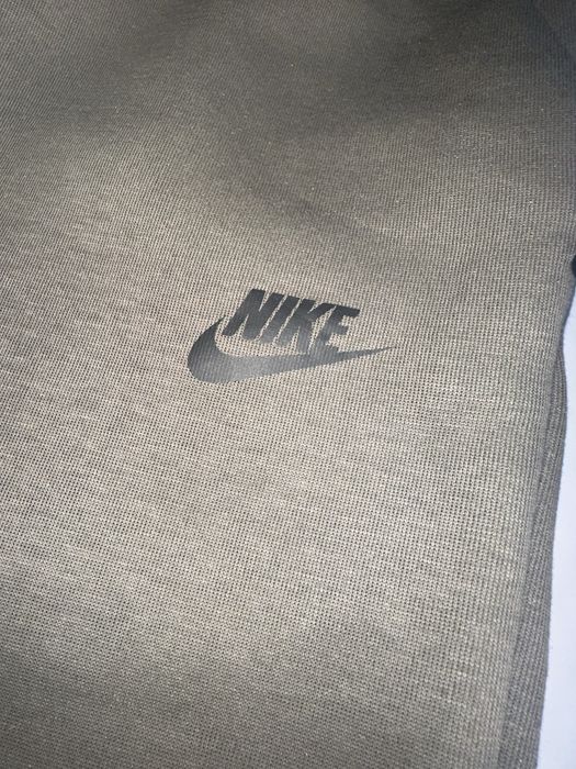 Spodenki nike tech L