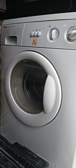 Sprzedam pralkę spr