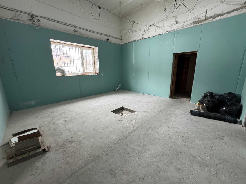 Виробничо-складське приміщення по вул. Зелінського