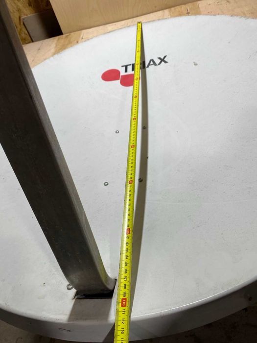 Офсетна супутникова антена Triax TD110 - 1,1м. Данія + 2 конвертори 31