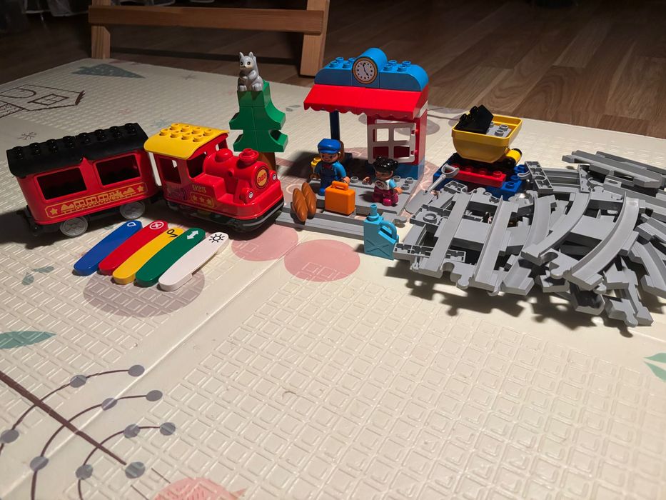 Lego duplo 2 потяги, багато рейок 10874