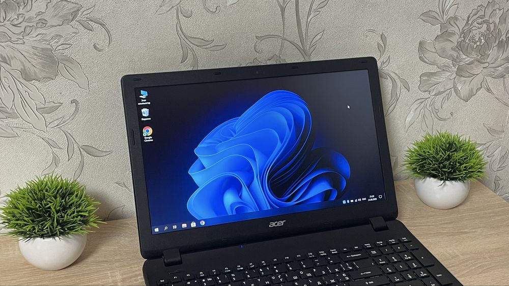Ноутбук Acer Extensa 2519 / 4 ядра / 3 год. акб / Гарний стан / Готовий до роботи