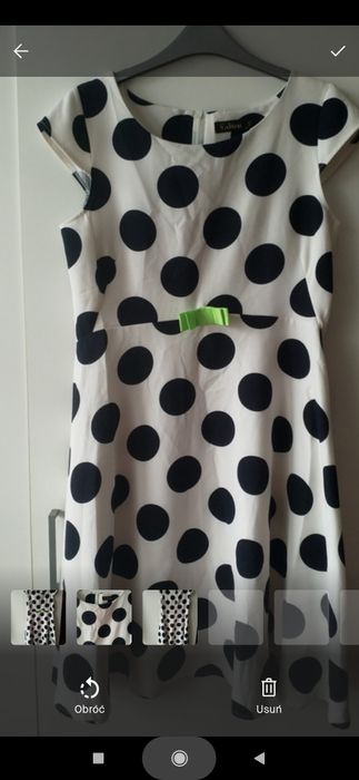 Sukienka w duże grochy