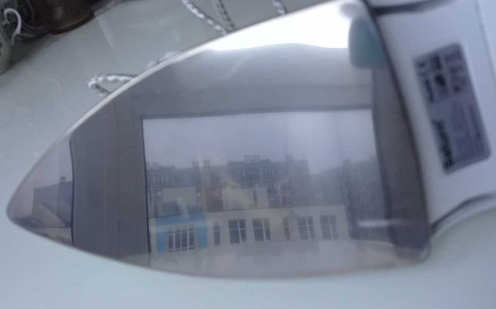 Праска (Утюг) Saturn (як нова)