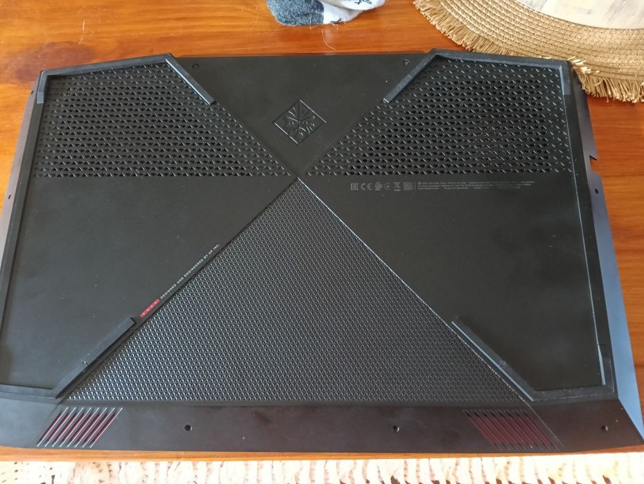 Chassis HP Omen 17-an113ns com teclado, touchpad e tampa