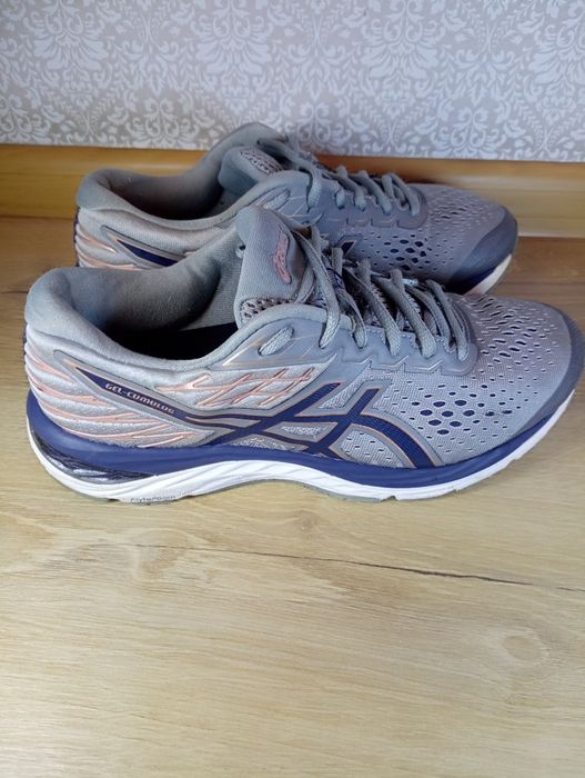 Кросівки ASICS gel cumulus 21, 40 розмір 25,5 см.