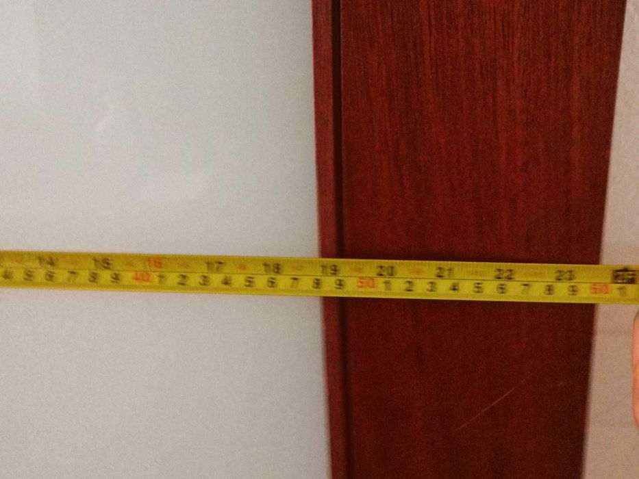 Porta madeira .bom estado