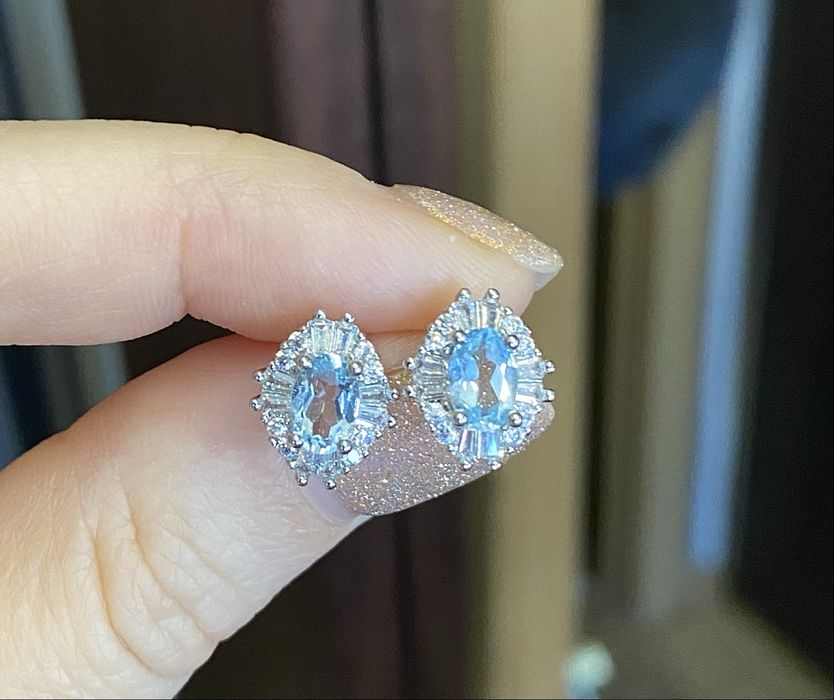 Срібні сережки з натуральним топазом