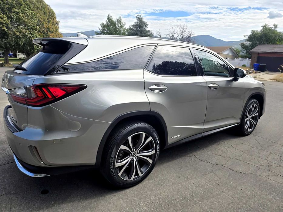 Lexus RX      2021