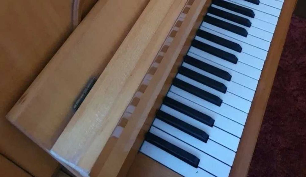 Фортепіано ,піаніно