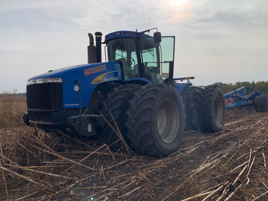 New Holland T9060