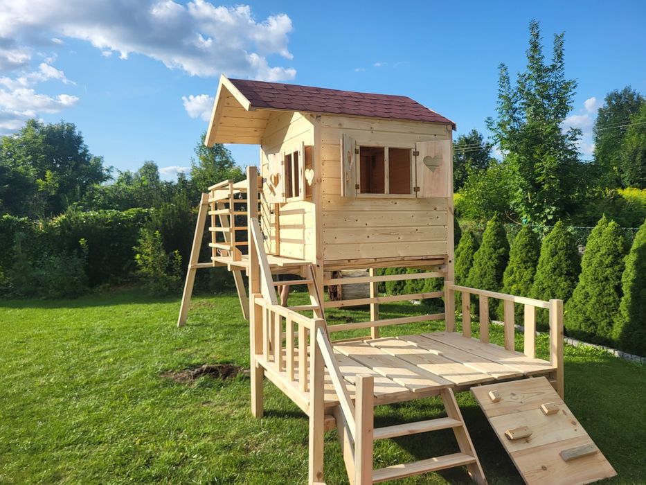 Plac zabaw domek ogrodowy