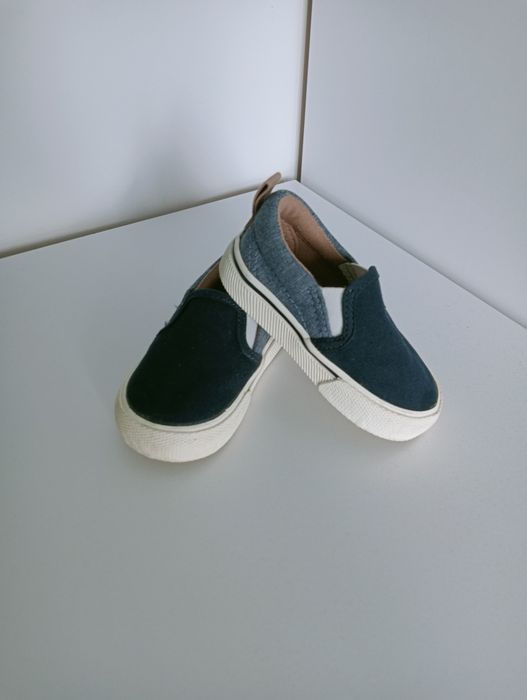 Sprzedam buty niemowlęce