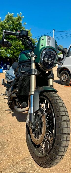 Benelli Leoncino 800 Trail