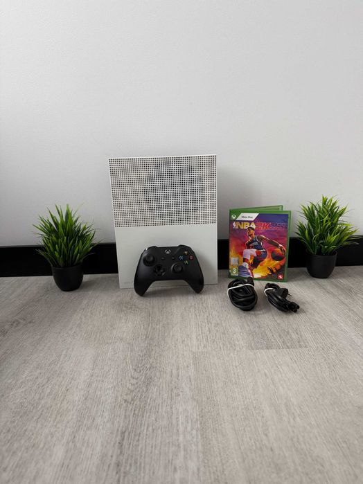 [Xbox] Konsola Xbox One S + Pad + Gra NBA 2K23