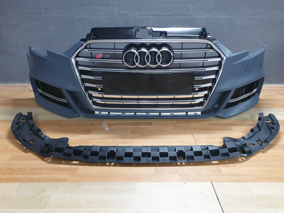 Передній Бампер в стиле S-Line CB решетка Sedan Audi А3 8V 2016-20г.