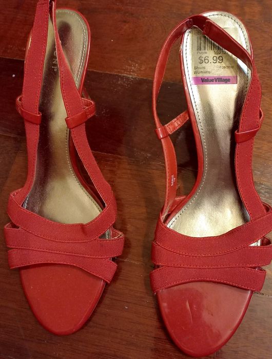 Sapatos e sandalias mulher novos ou em optimo.estado